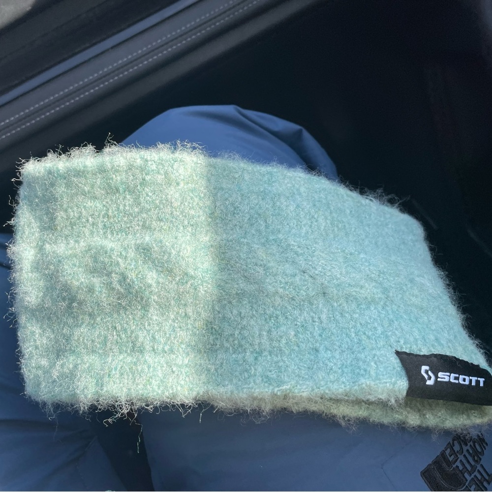 Scott outdoor winter headband